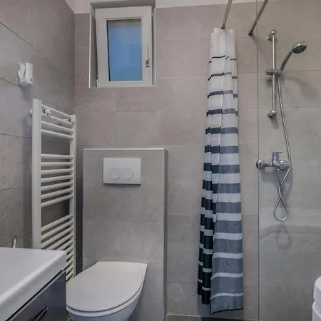 With Parking Space Milovcici, Krk - 19308 Apartmán