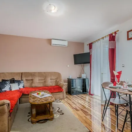 Apartament With A Parking Space Milovcici, Krk - 19308 *